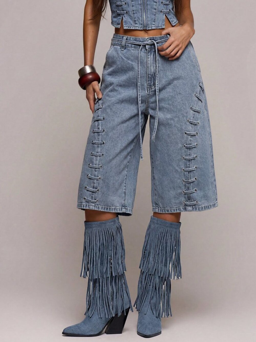Light Wash Casual Women's Eyelet Lace Up Loose Fit Denim Jorts - bermuda shorts